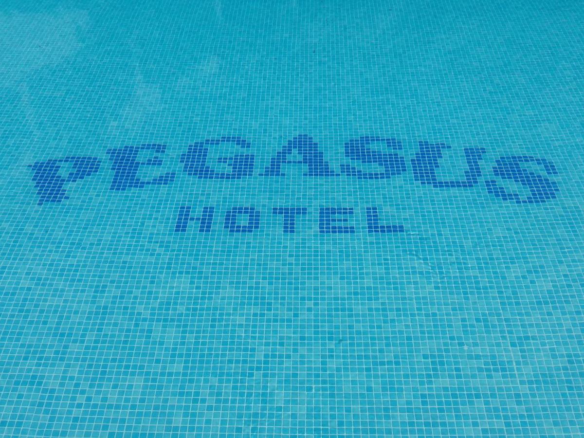 Pegasus Hotel 卡尼奥提 外观 照片